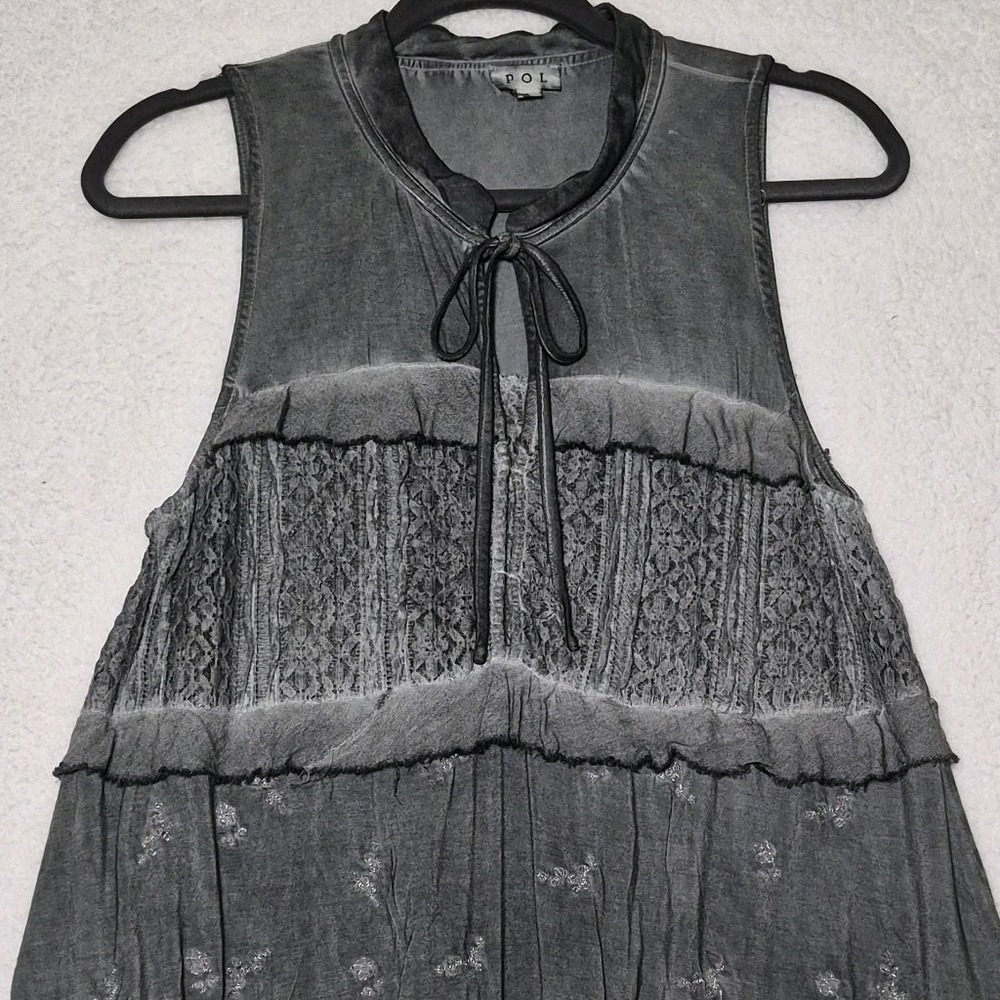 POL Washed Out Black Floral Lace Embroidered Tank Top Whimsy Goth Boho Large